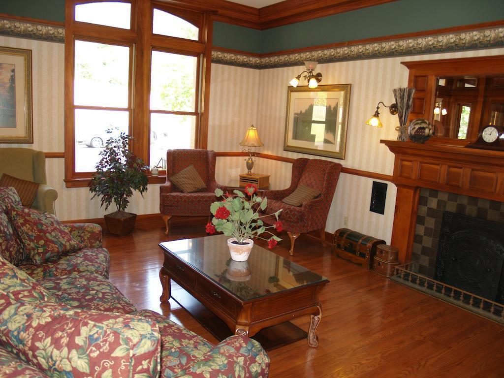 Country Inn & Suites By Radisson, St Charles Historic District Saint Charles Exterior foto