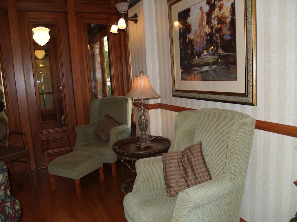Country Inn & Suites By Radisson, St Charles Historic District Saint Charles Exterior foto