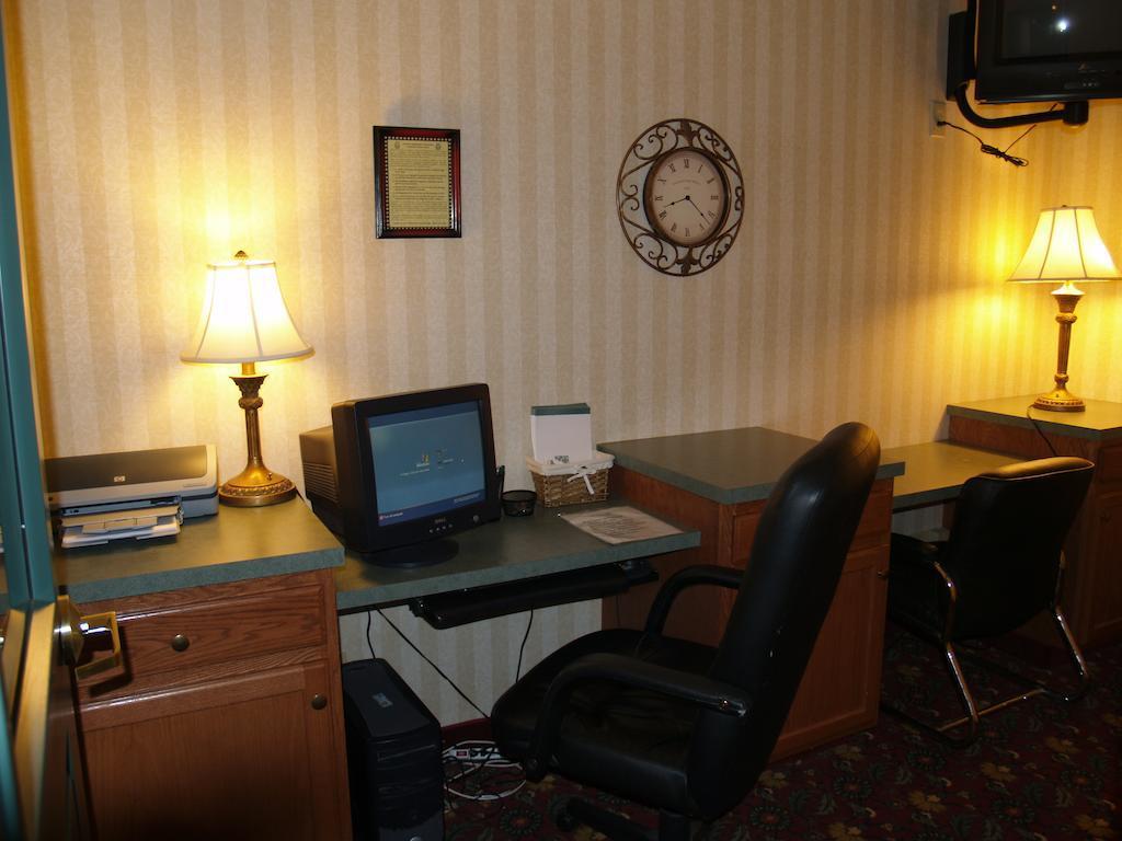 Country Inn & Suites By Radisson, St Charles Historic District Saint Charles Exterior foto