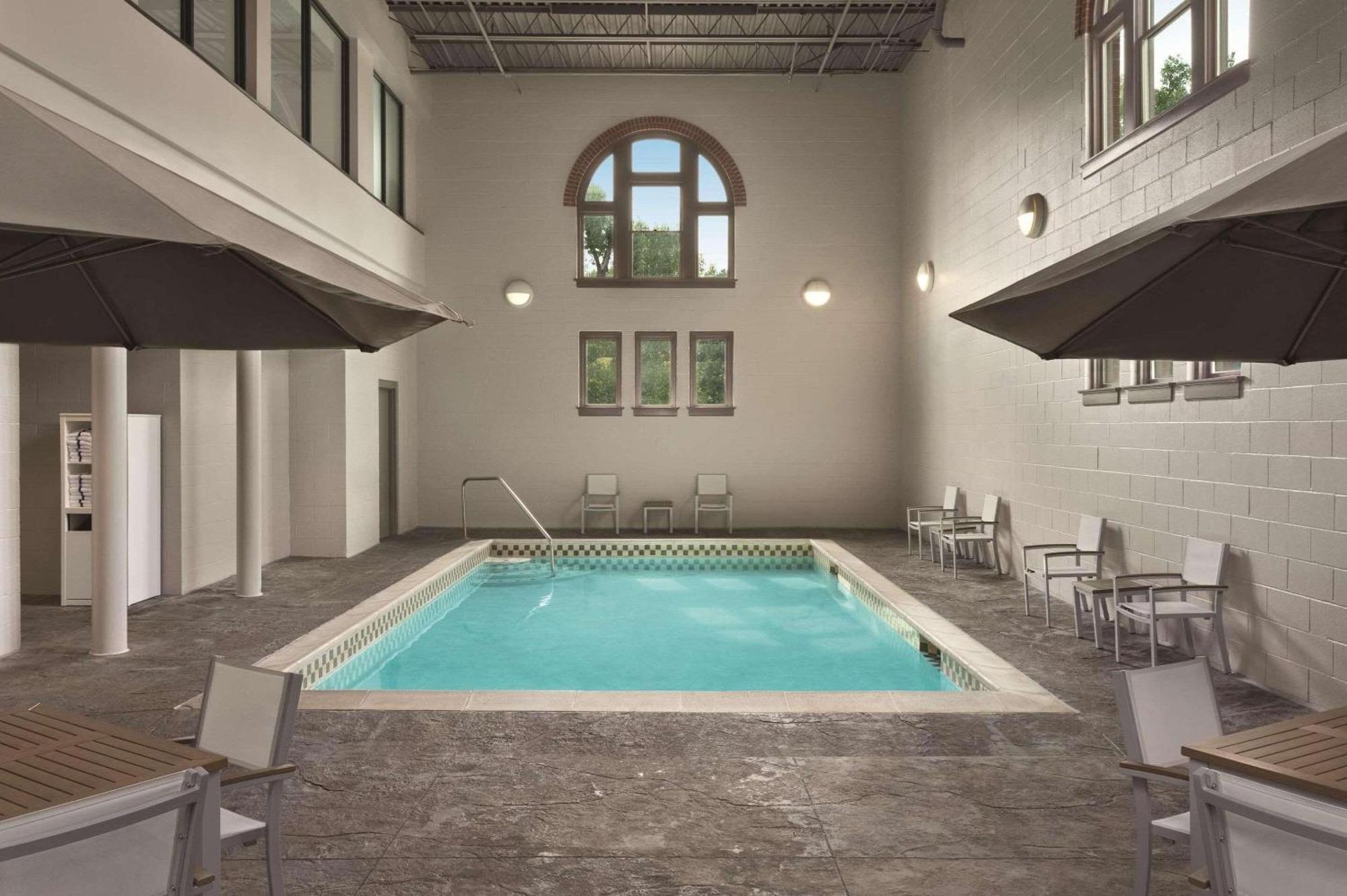 Country Inn & Suites By Radisson, St Charles Historic District Saint Charles Exterior foto